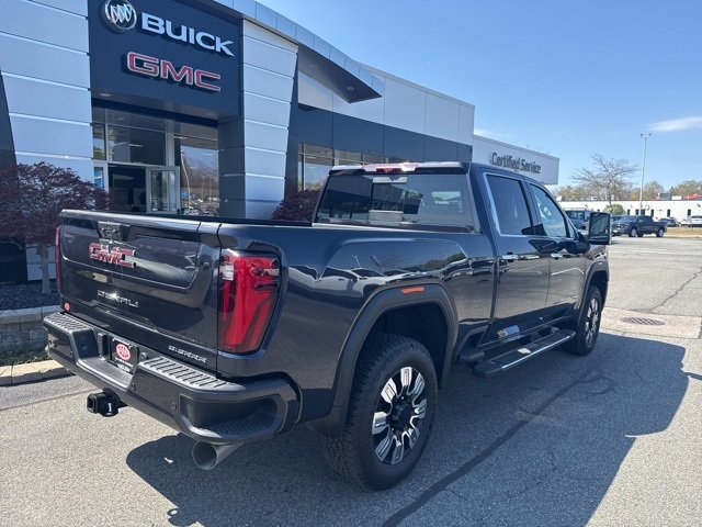 2024 Gmc Sierra 2500 HD Denali photo 3
