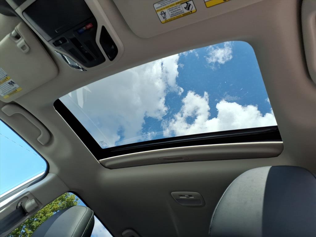 2025 Subaru Outback Onyx Edition XT photo 3