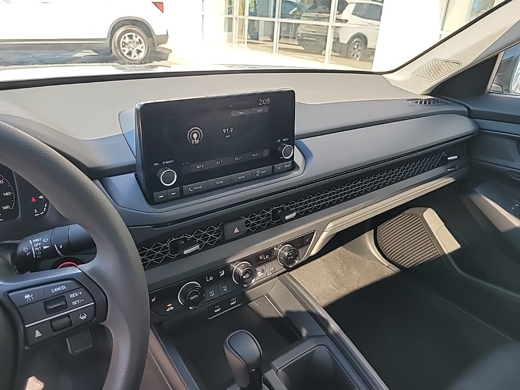 2025 Honda Accord SE photo 9