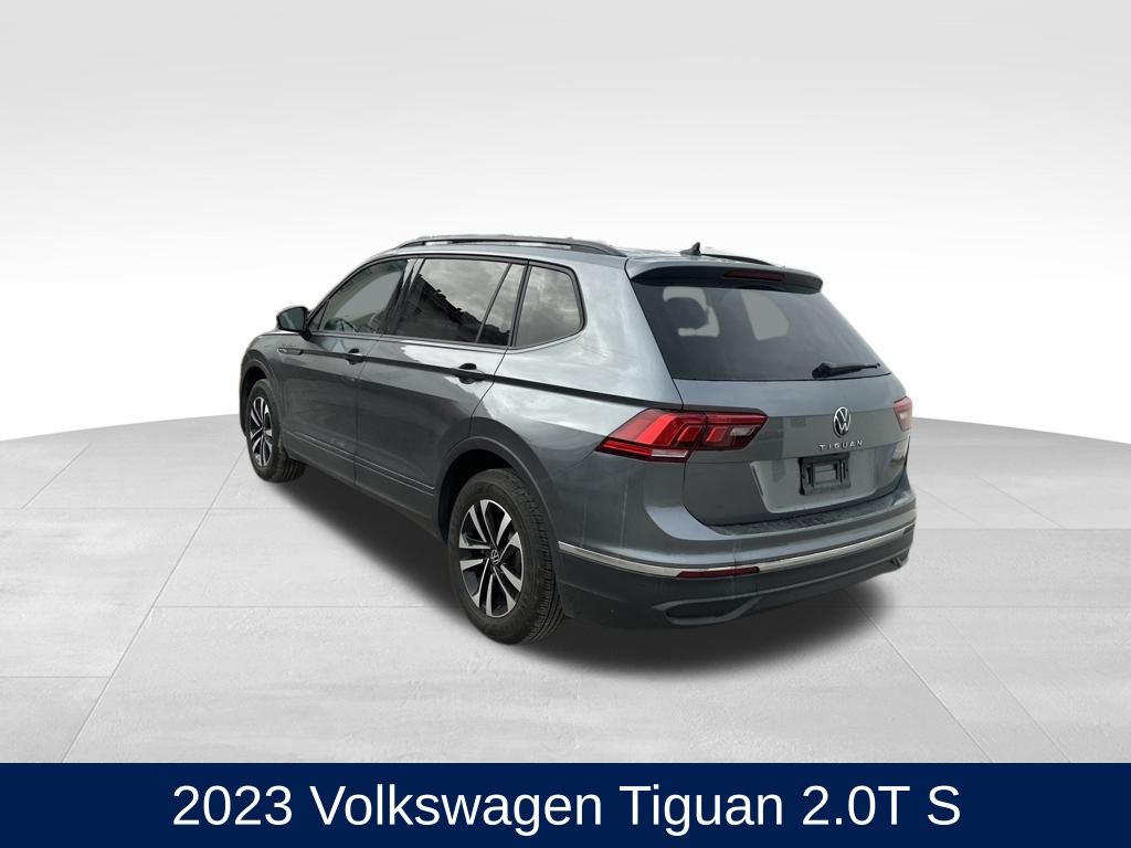 2023 Volkswagen Tiguan S photo 2