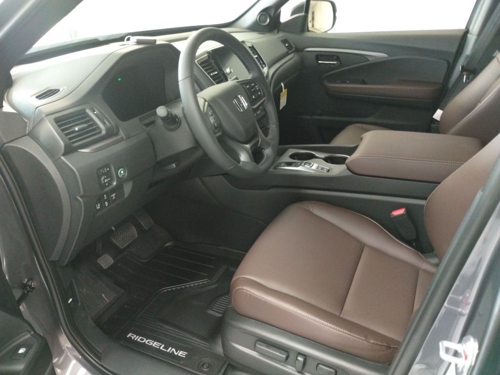 2025 Honda Ridgeline RTL photo 17