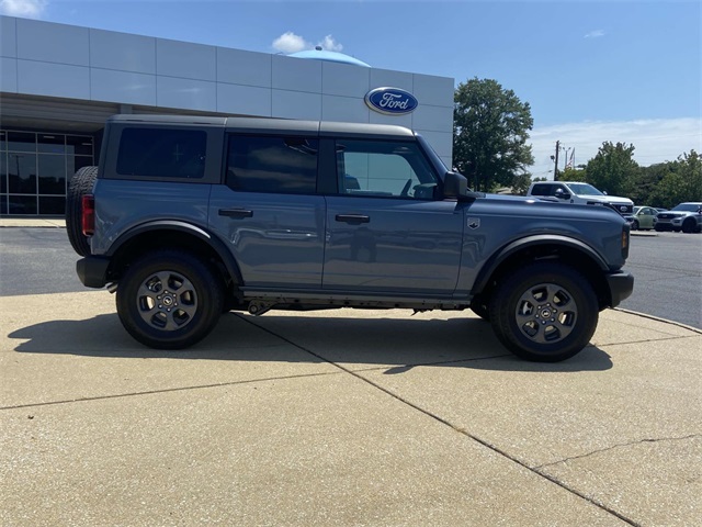 2025 Ford Bronco Big Bend photo 2