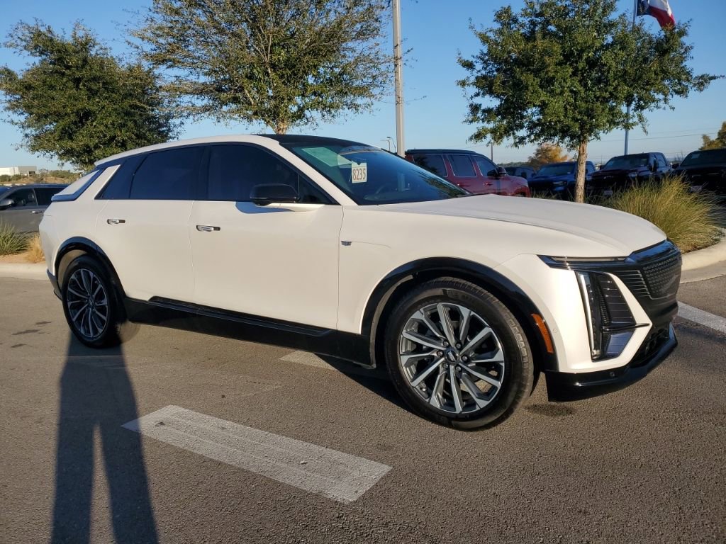 2024 Cadillac LYRIQ Sport 1's photo