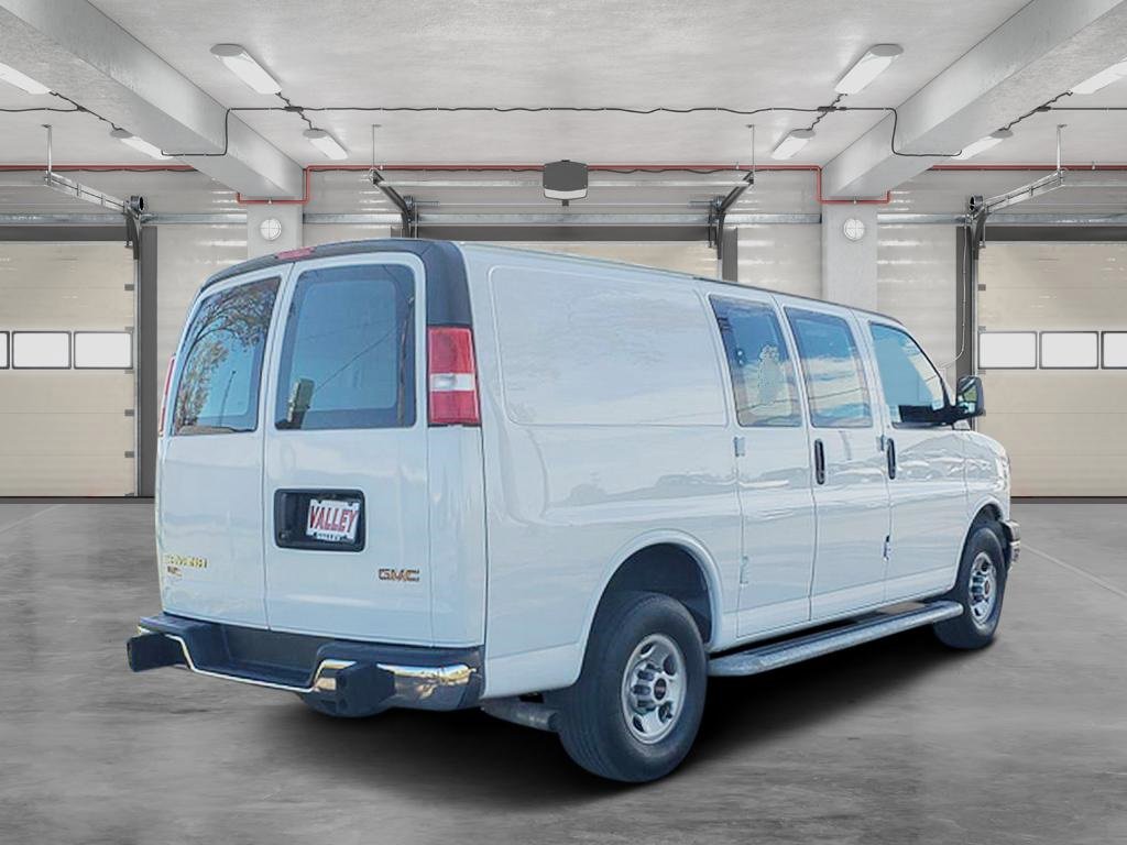 2023 Gmc Savana Cargo 2500 photo 4