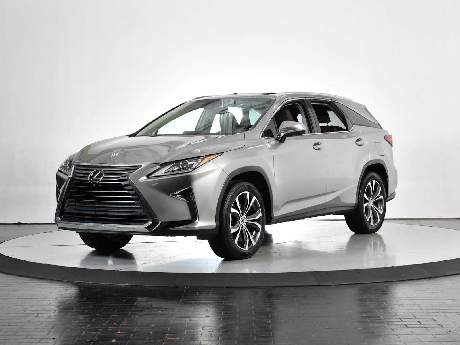 2019 Lexus RX Base's photo