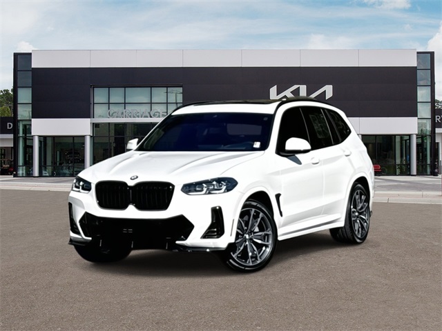 2022 BMW X3 30i's photo