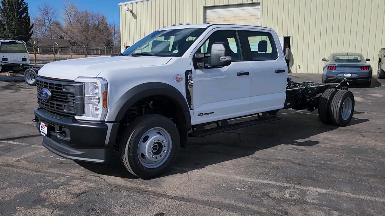 2025 Ford F-550 XL photo 2