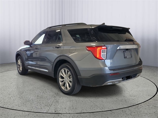 2023 Ford Explorer XLT photo 3