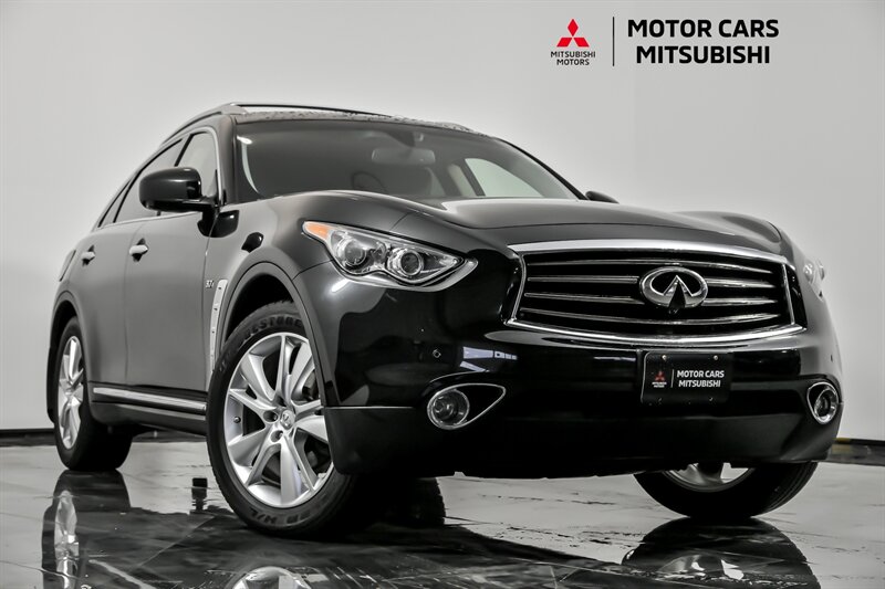 2014 INFINITI QX70 Base's photo