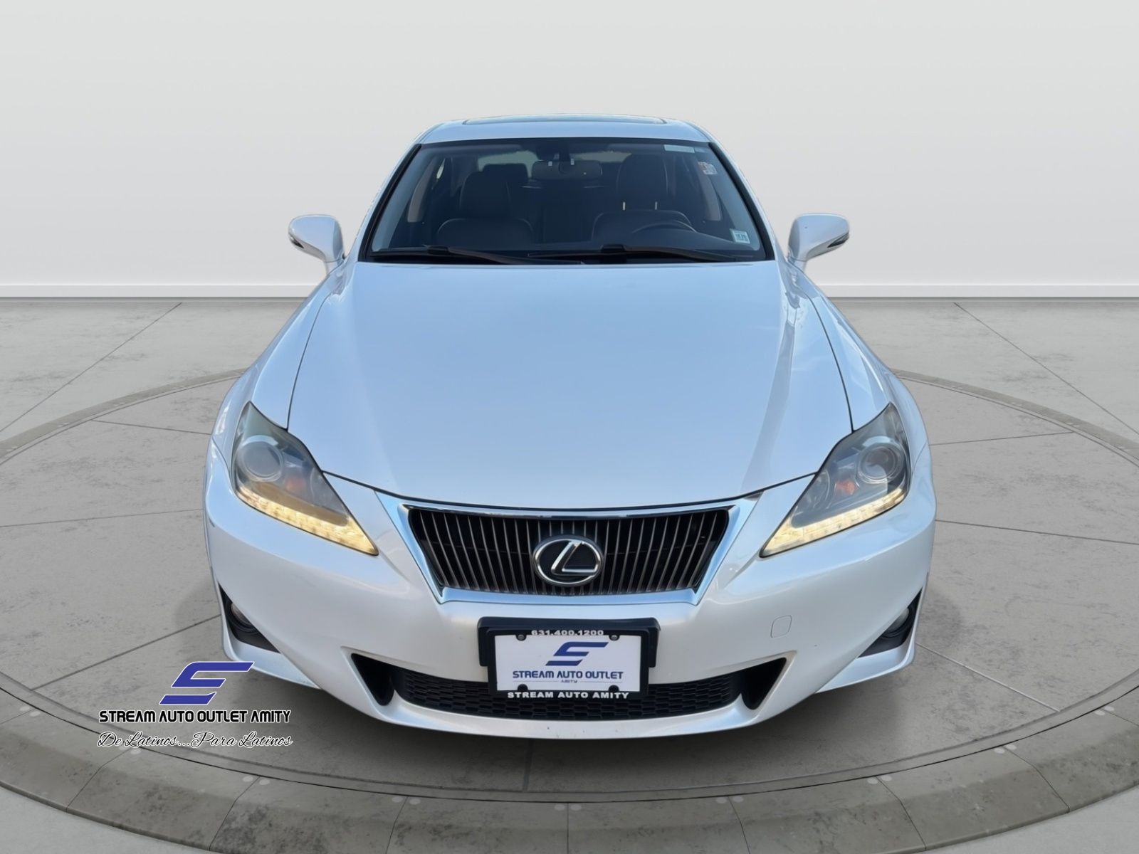 2011 Lexus IS 250 photo 2