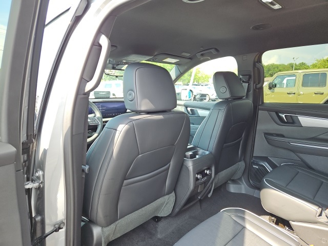 2026 Buick Enclave Preferred photo 16