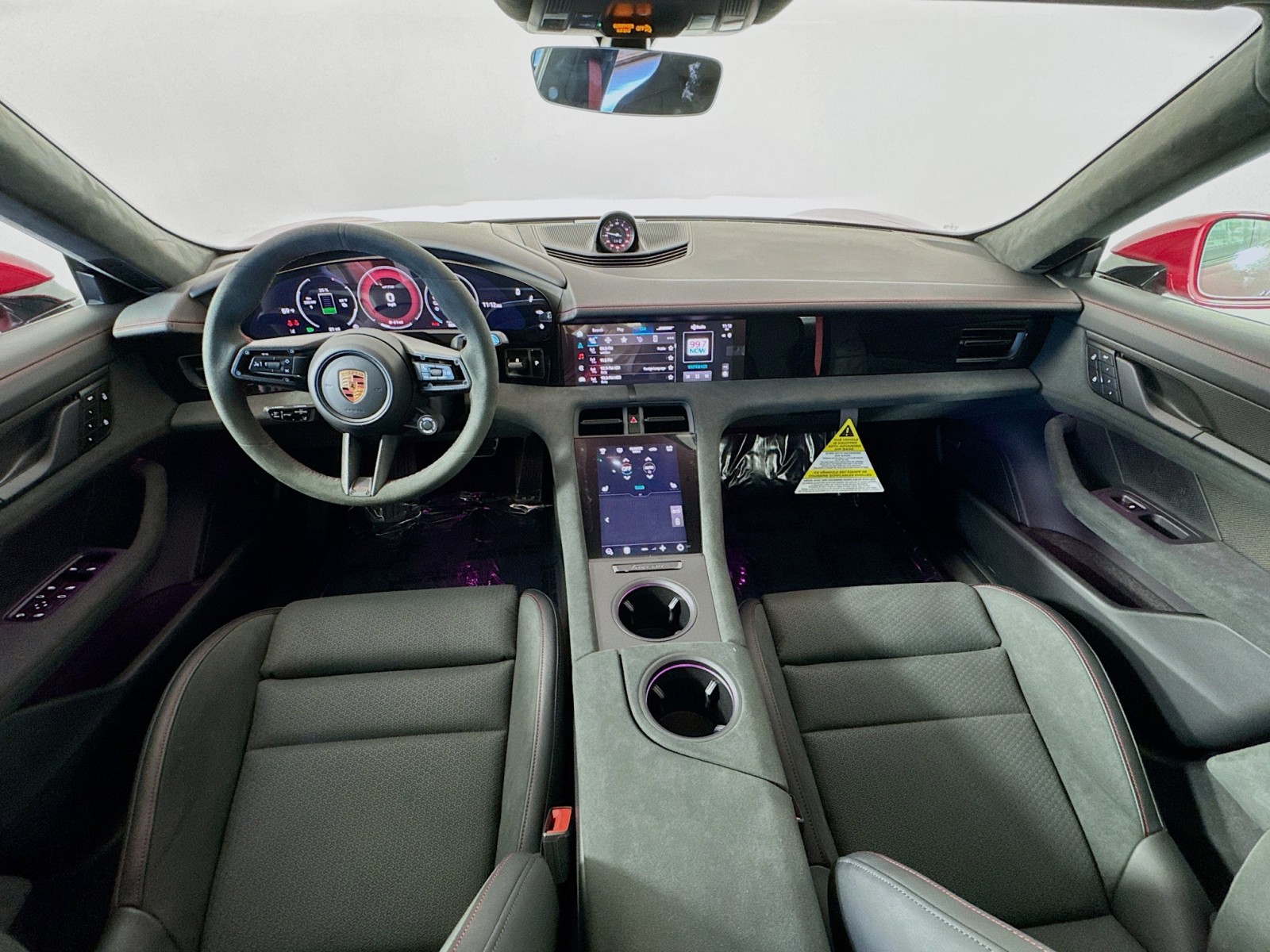 2025 Porsche Taycan GTS photo 20
