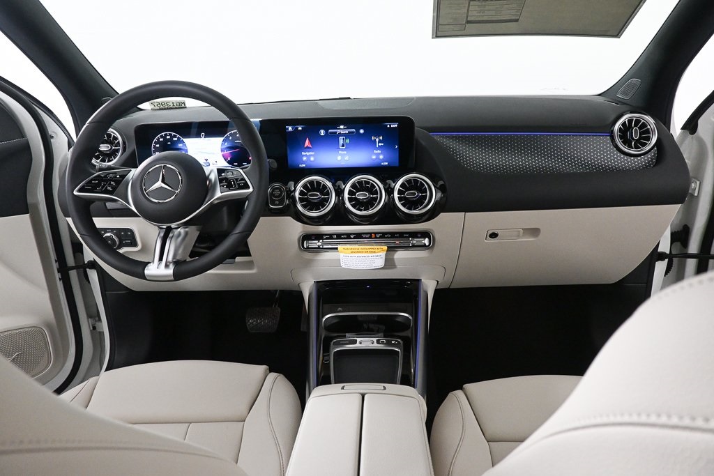 2025 Mercedes Benz GLA 250 photo 17