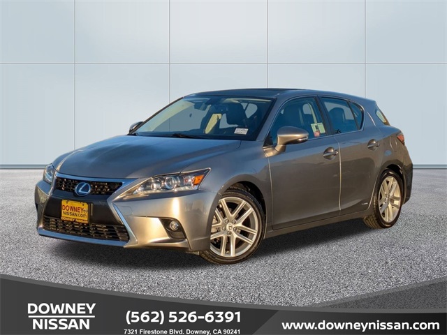 2017 Lexus CT 200h Base's photo