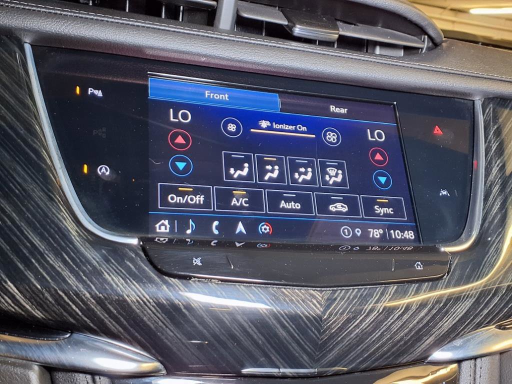 2022 Cadillac XT6 Premium Luxury photo 3