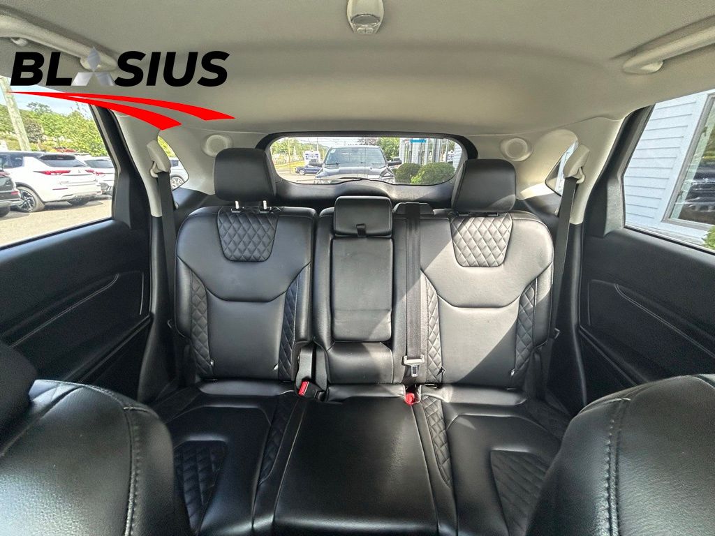 2023 Ford Edge Titanium photo 29