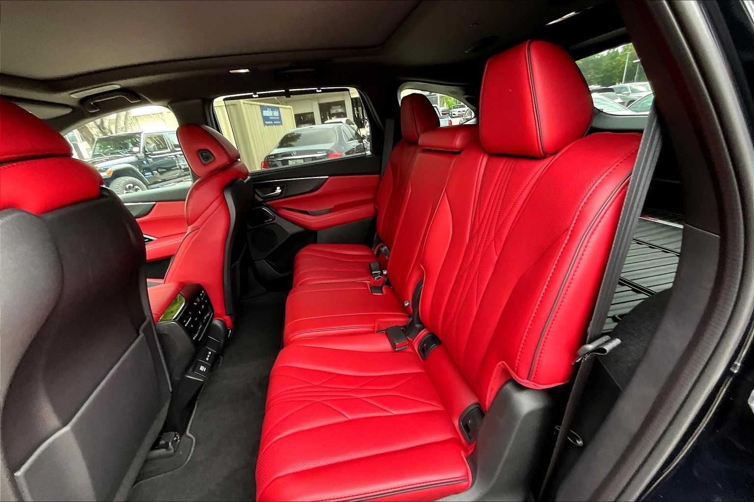 2025 Acura MDX SH-AWD Type S Advance photo 19