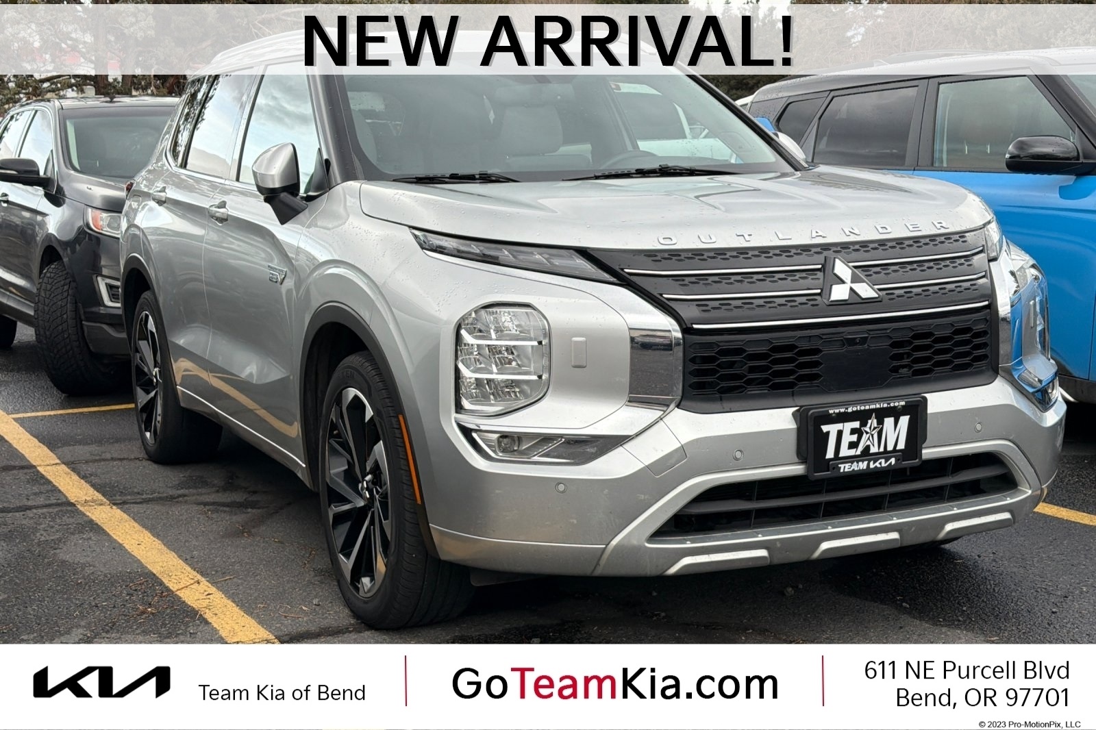 2024 Mitsubishi Outlander SEL's photo