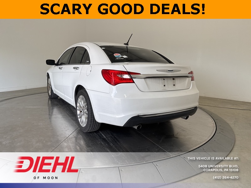 2013 Chrysler 200 Limited photo 3