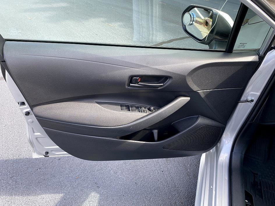 2023 Toyota Corolla LE photo 14