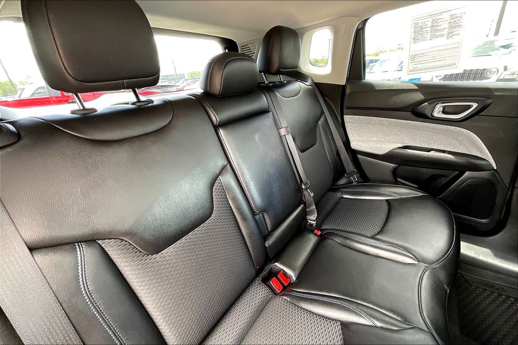 2022 Jeep Compass Latitude photo 15