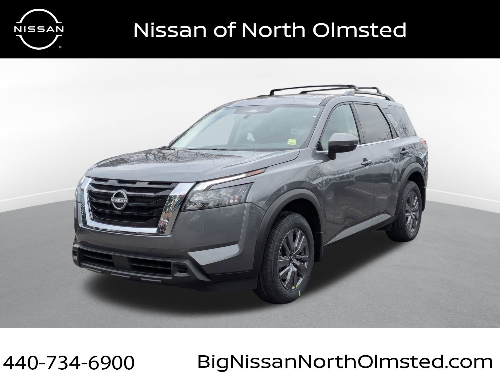 2025 Nissan Pathfinder SV's photo