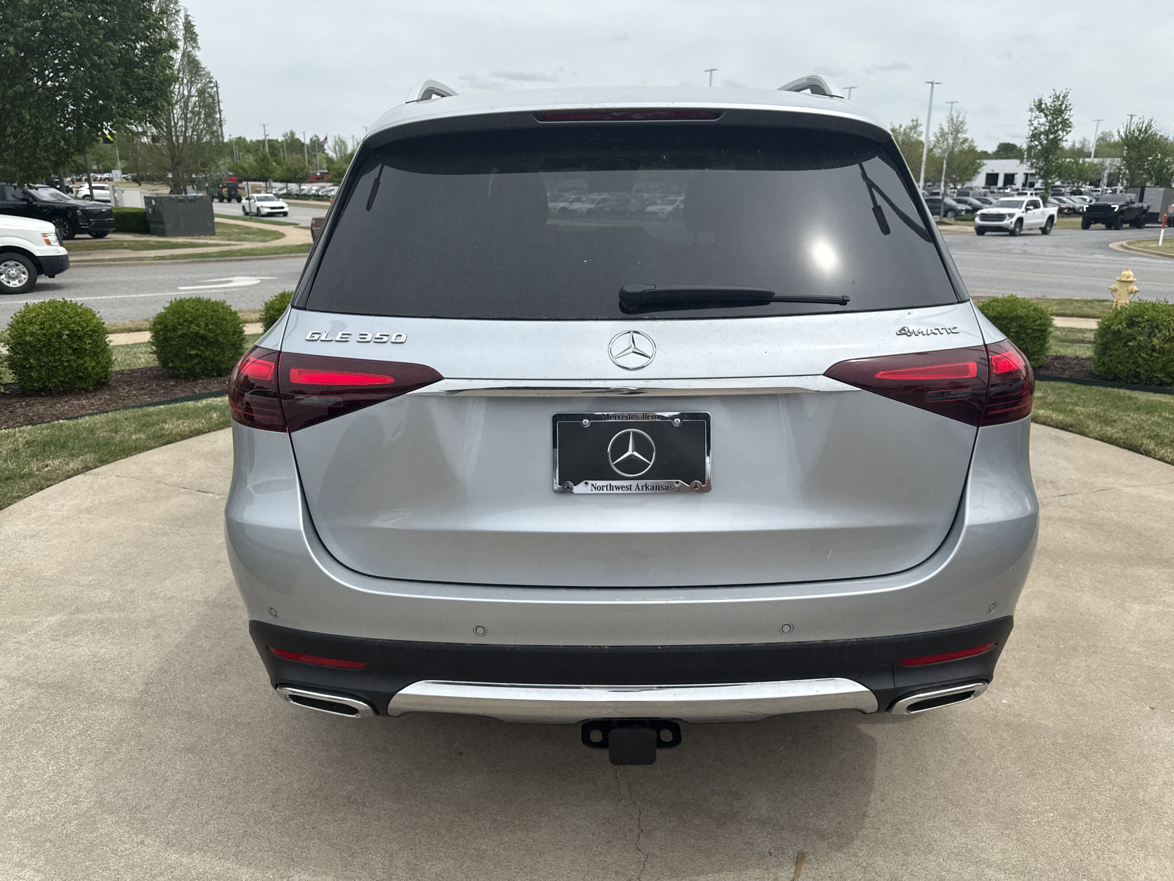 2025 Mercedes Benz GLE 350 4MATIC photo 3