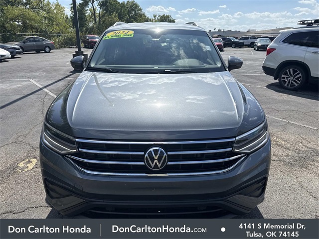2024 Volkswagen Tiguan SE Wolfsburg Edition photo 2