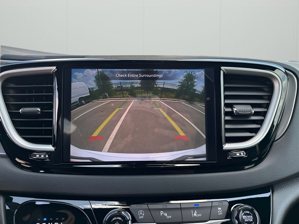 2026 Chrysler Voyager LX photo 36