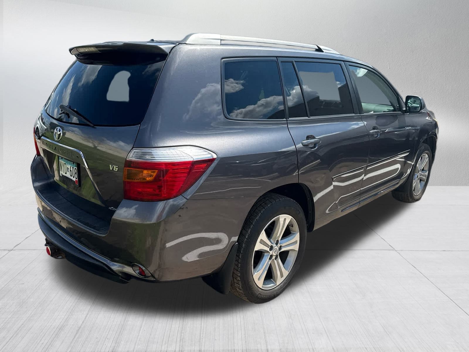 2009 Toyota Highlander Sport photo 2