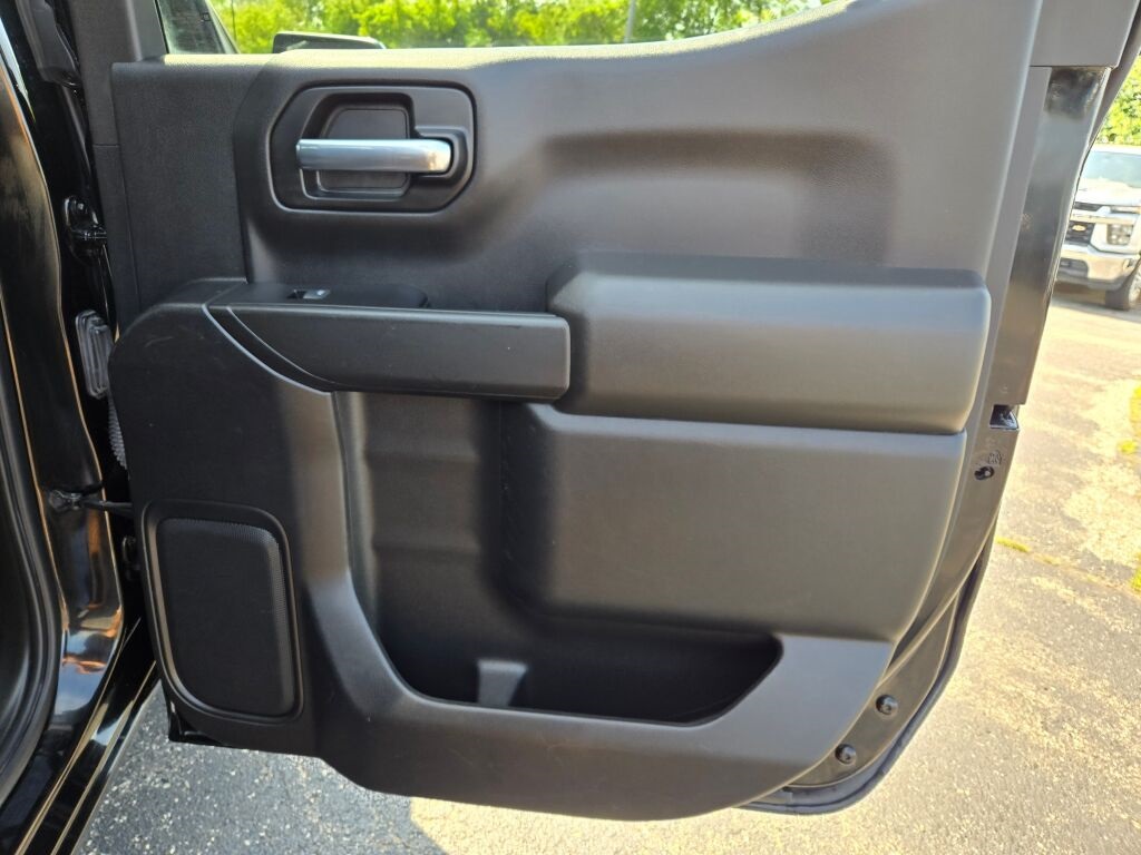 2022 Chevrolet Silverado 1500 LT photo 8