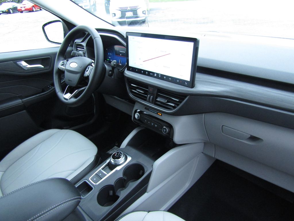 2025 Ford Escape Platinum photo 26