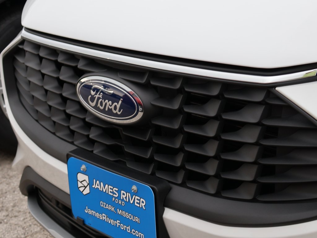 2025 Ford Escape Active photo 2