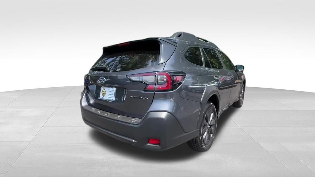 2025 Subaru Outback Onyx Edition photo 7