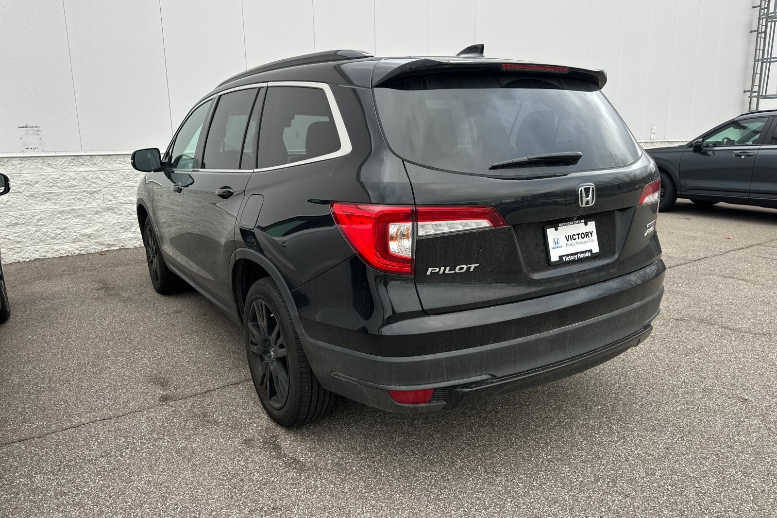2022 Honda Pilot Special Edition photo 3