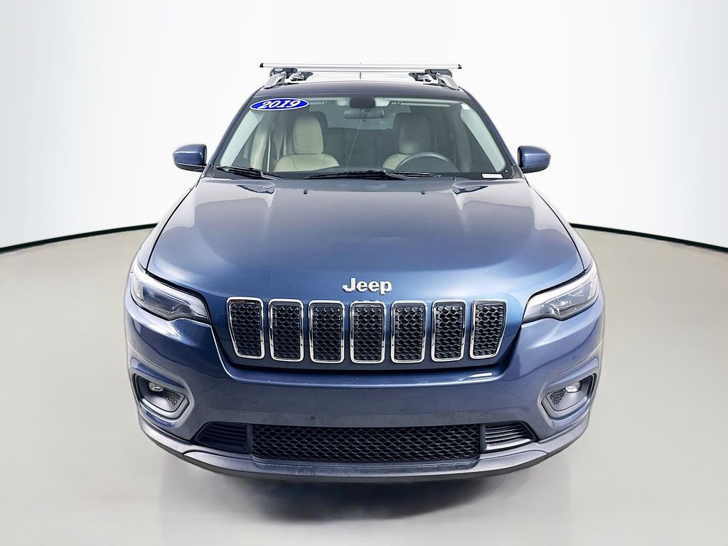 2019 Jeep Cherokee Latitude photo 2