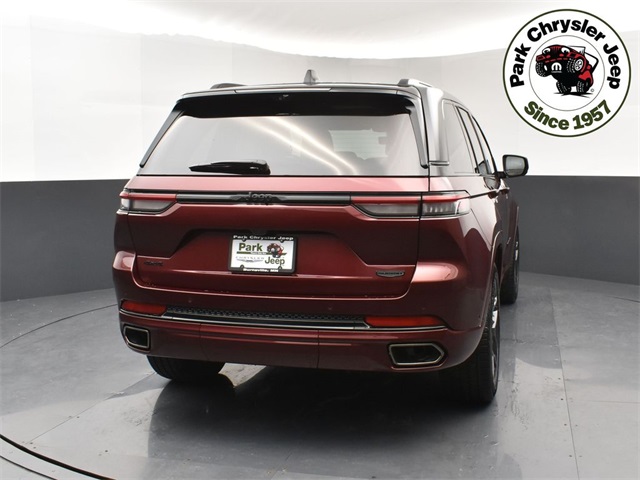 2025 Jeep Grand Cherokee Summit Reserve photo 4