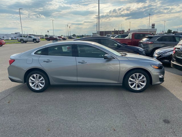 2024 Chevrolet Malibu 1LT photo 3