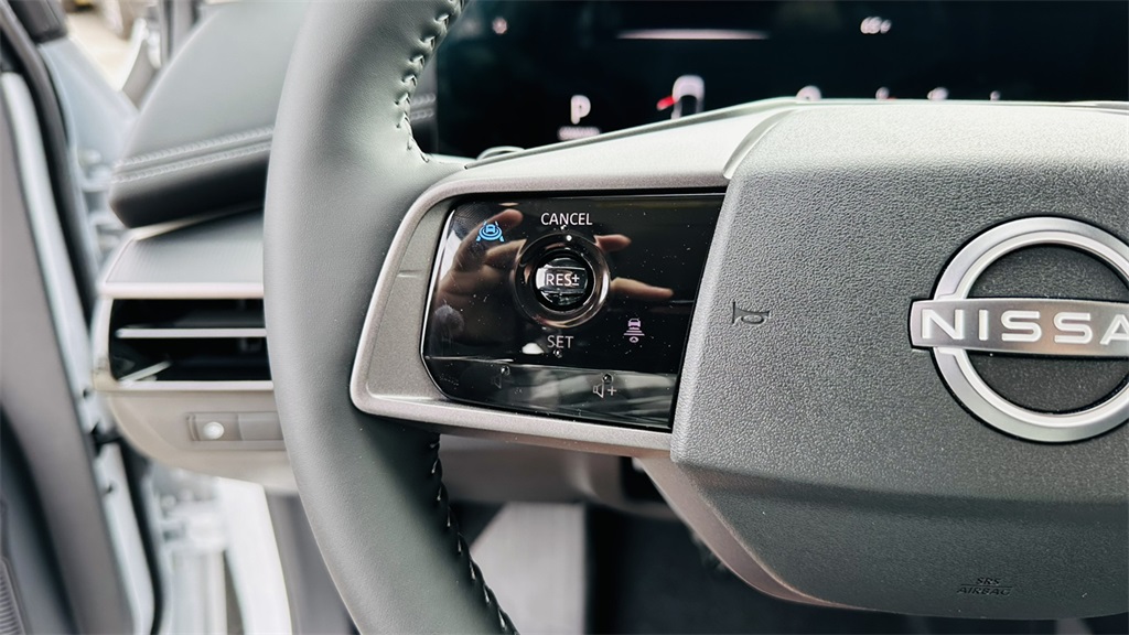 2025 Nissan Murano SV photo 17