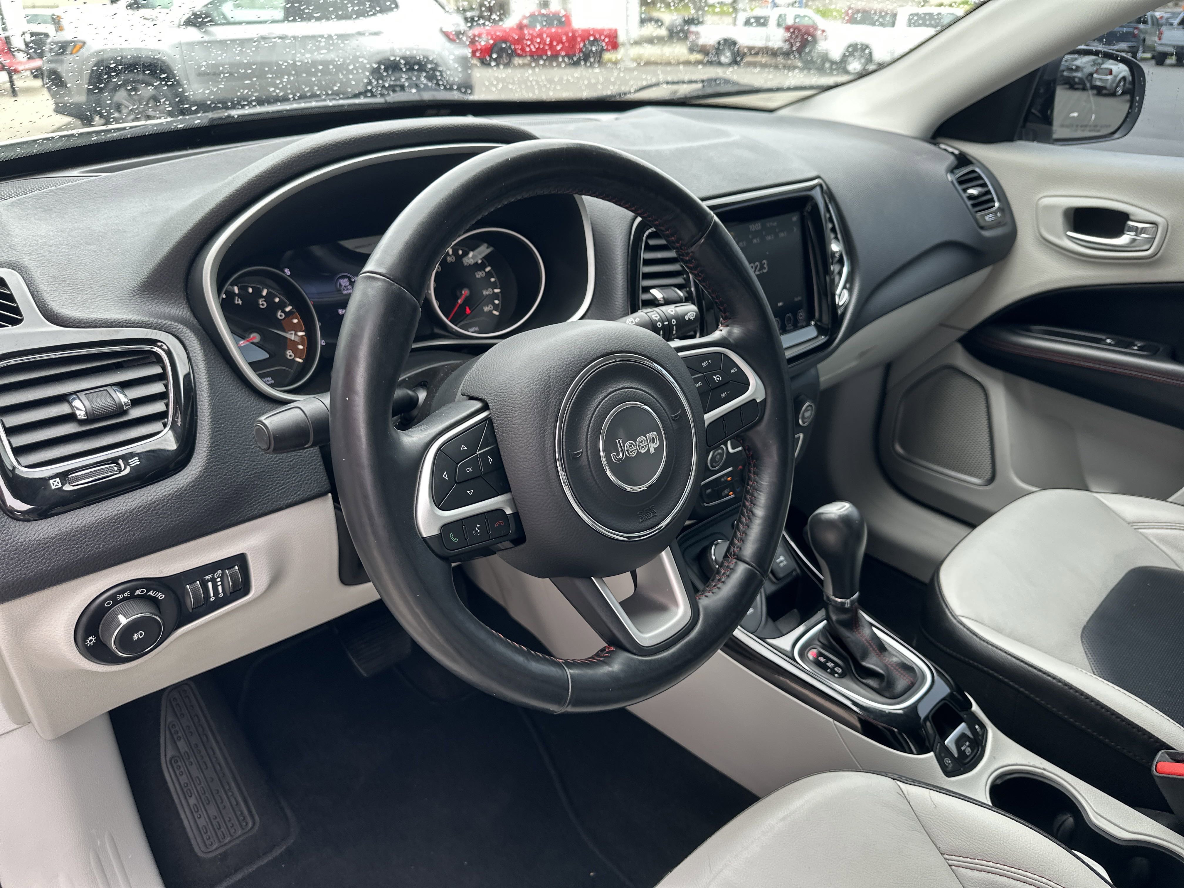 2020 Jeep Compass Limited photo 11