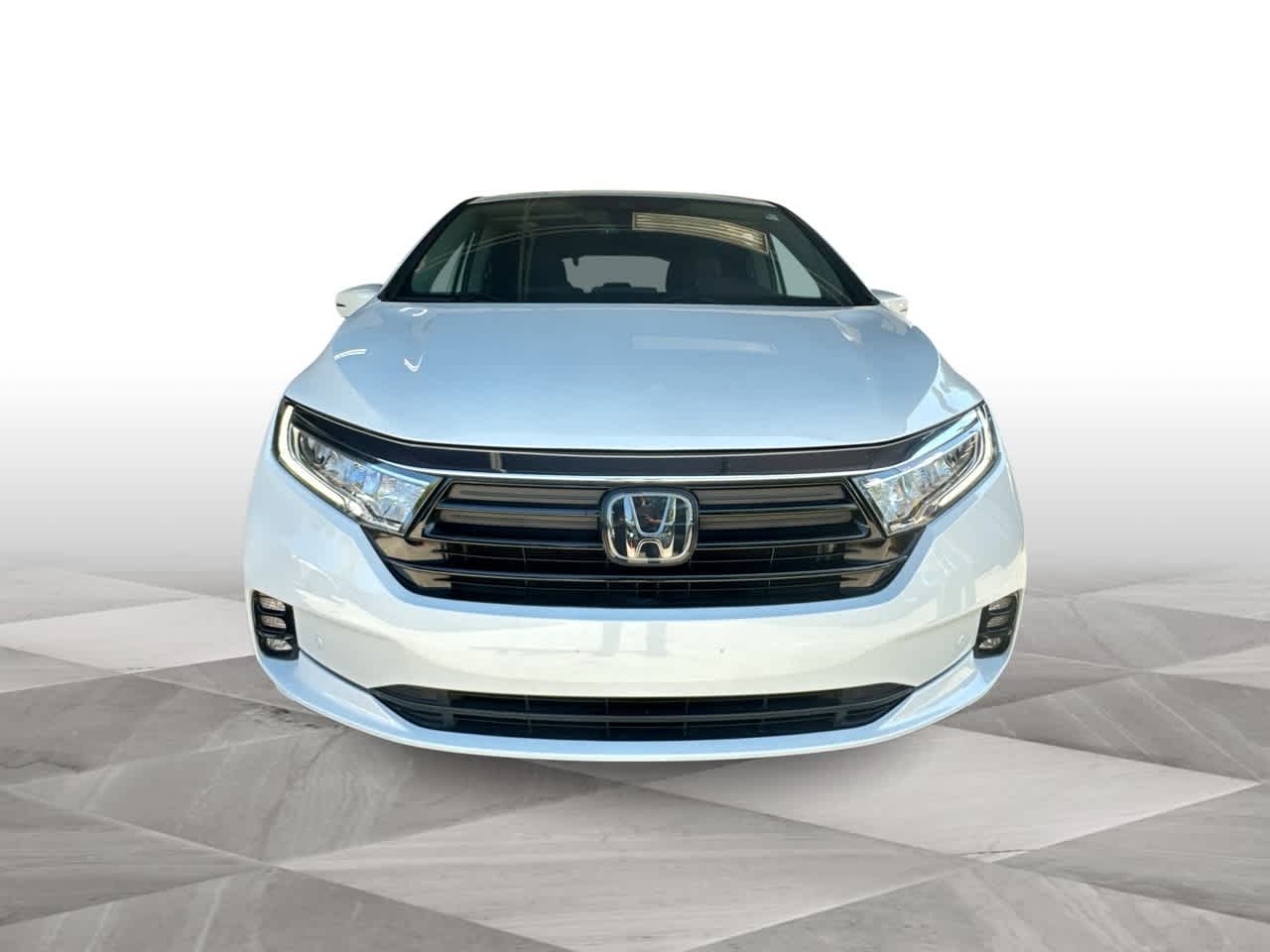 2022 Honda Odyssey Touring photo 3