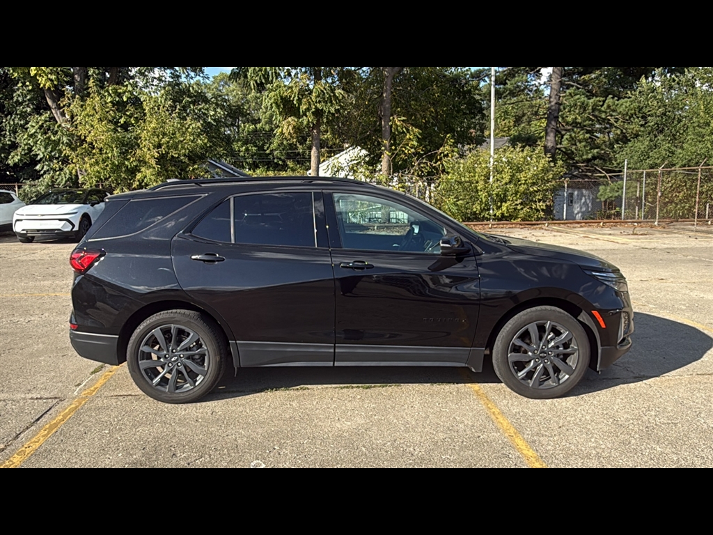 2022 Chevrolet Equinox RS photo 4