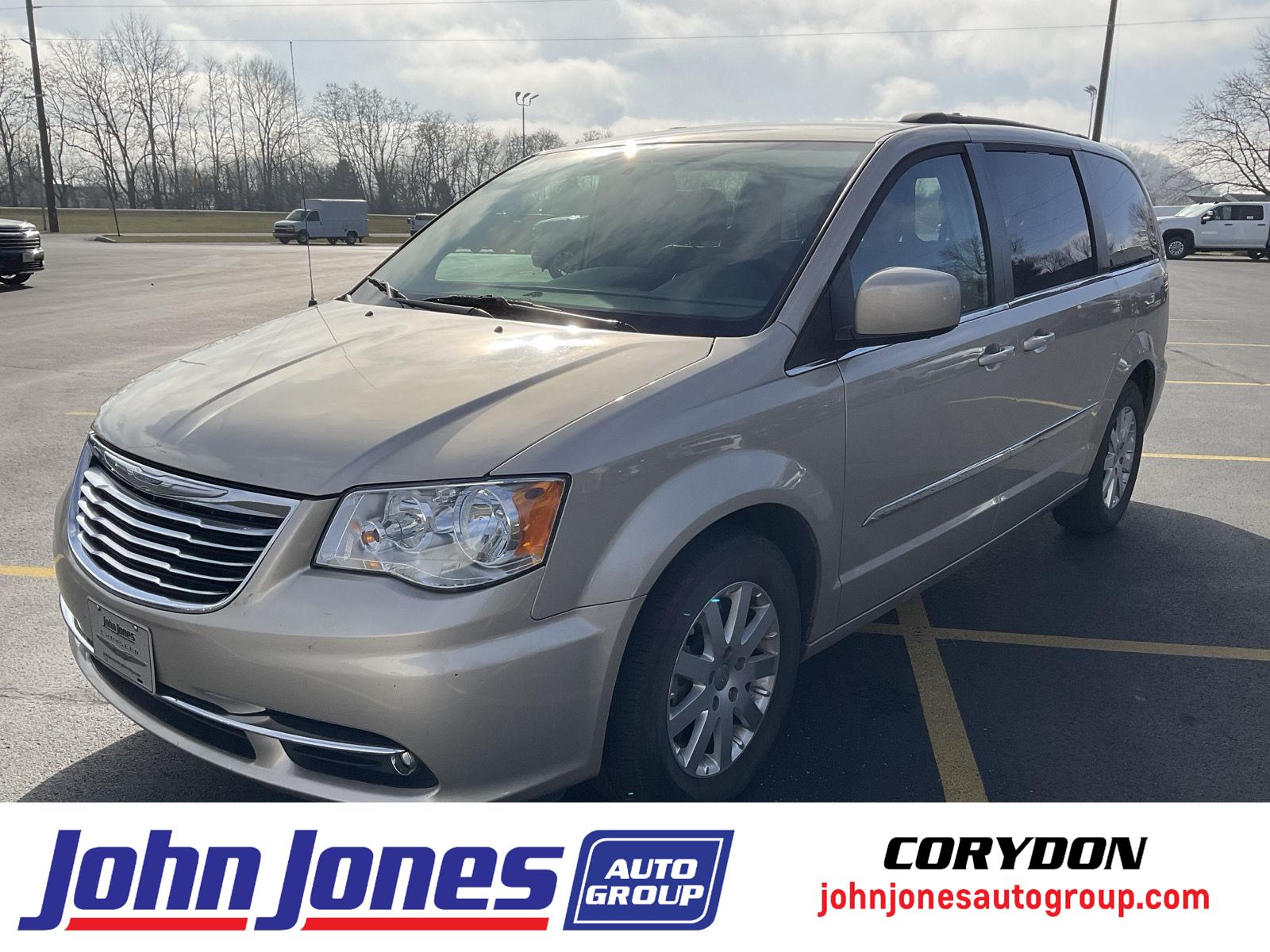 2016 Chrysler Town & Country Touring
