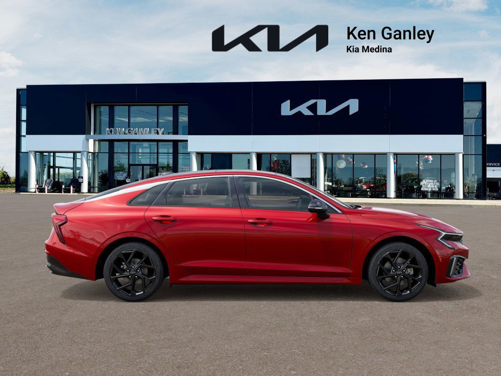 2026 Kia K5 GT-Line photo 6