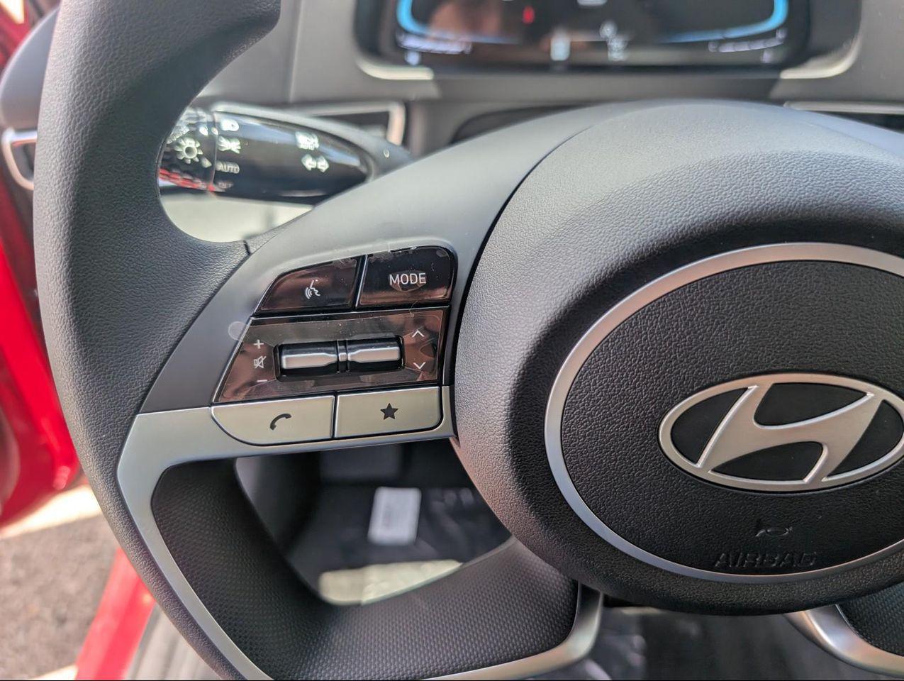 2025 Hyundai Elantra SE photo 15
