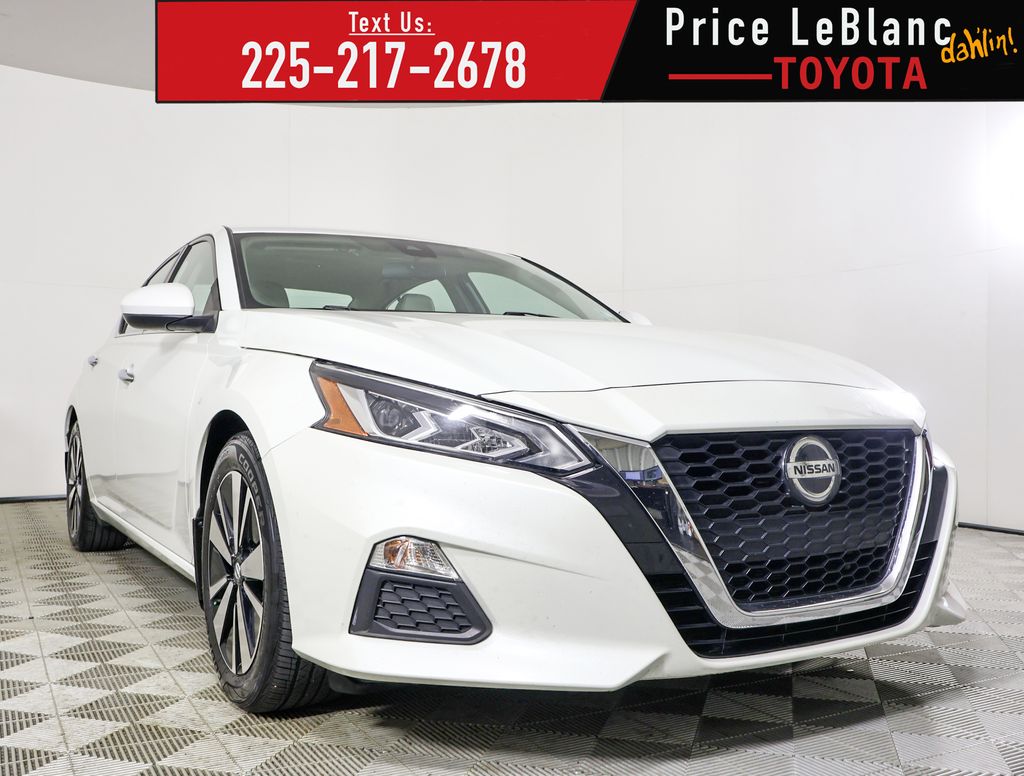 2022 Nissan Altima SV