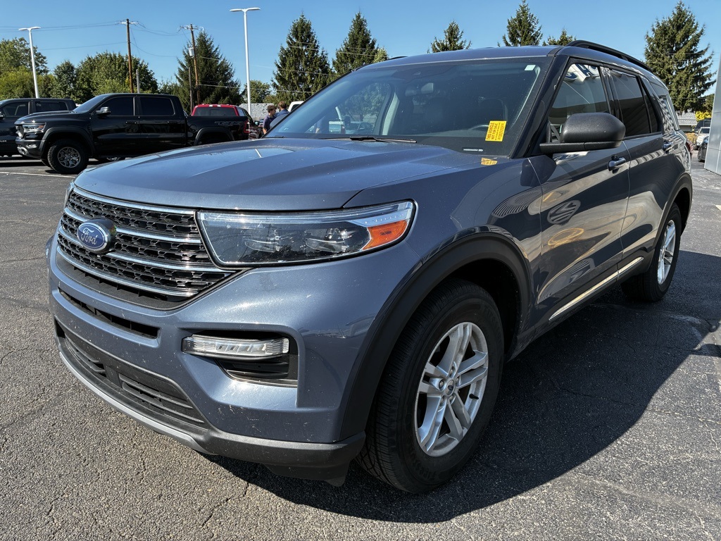 2021 Ford Explorer XLT photo 2