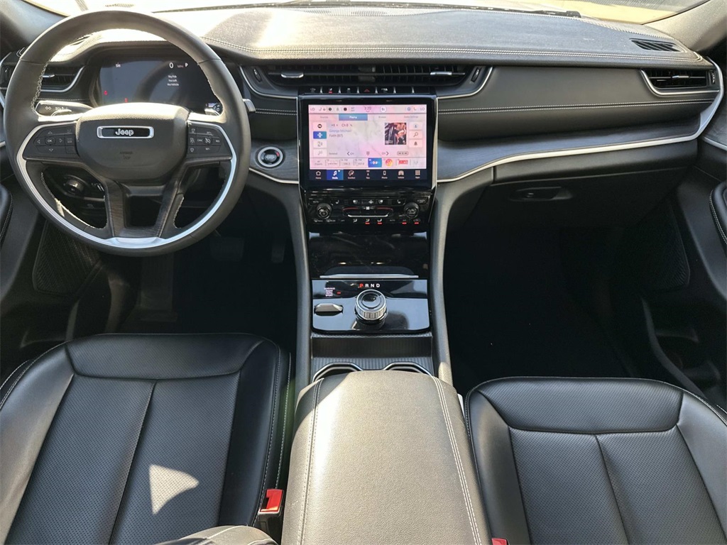 2024 Jeep Grand Cherokee Limited photo 3