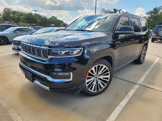 2022 Jeep Grand Wagoneer III photo 2