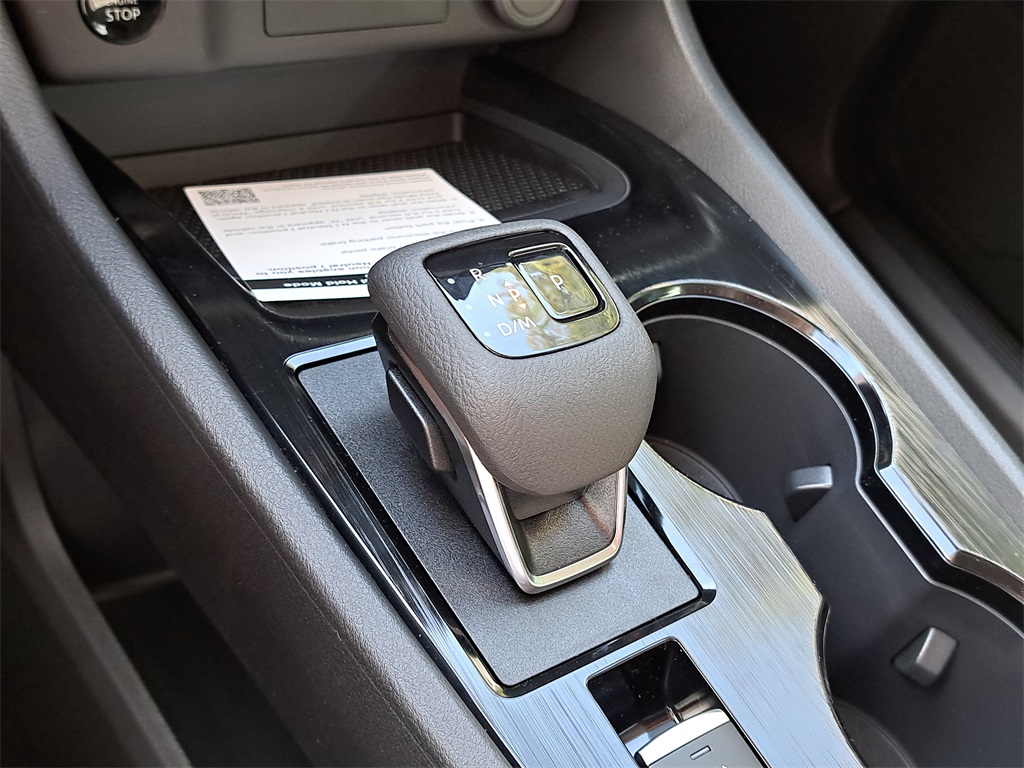 2026 Nissan Rogue SV photo 30